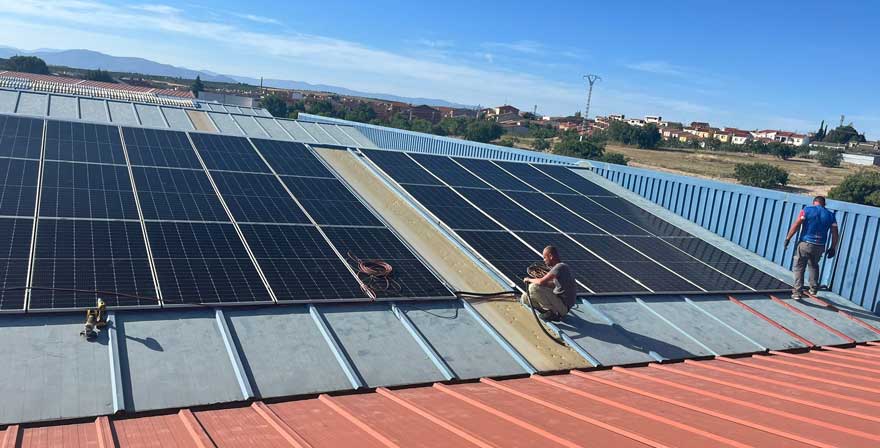 Instalación de Placas Solares para Empresas y Negocios